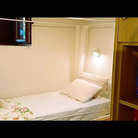 Armiriki Seafront House アフィソス