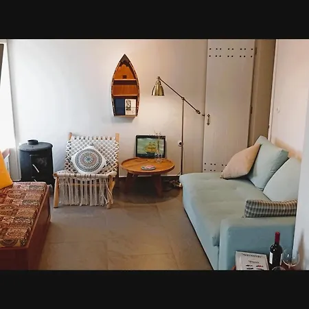 別荘 Armiriki Seafront House アフィソス