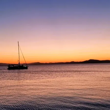 Hébergement de vacances Armiriki Seafront House