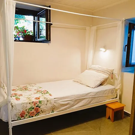 Semesterbostad Armiriki Seafront House *