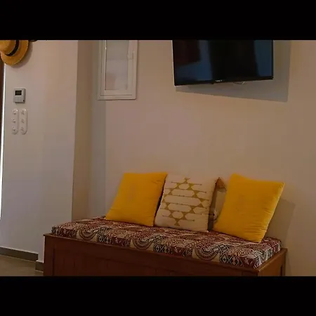 Armiriki Seafront House Дом отдыха *