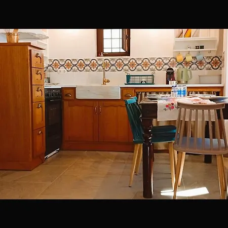 Дом отдыха Armiriki Seafront House